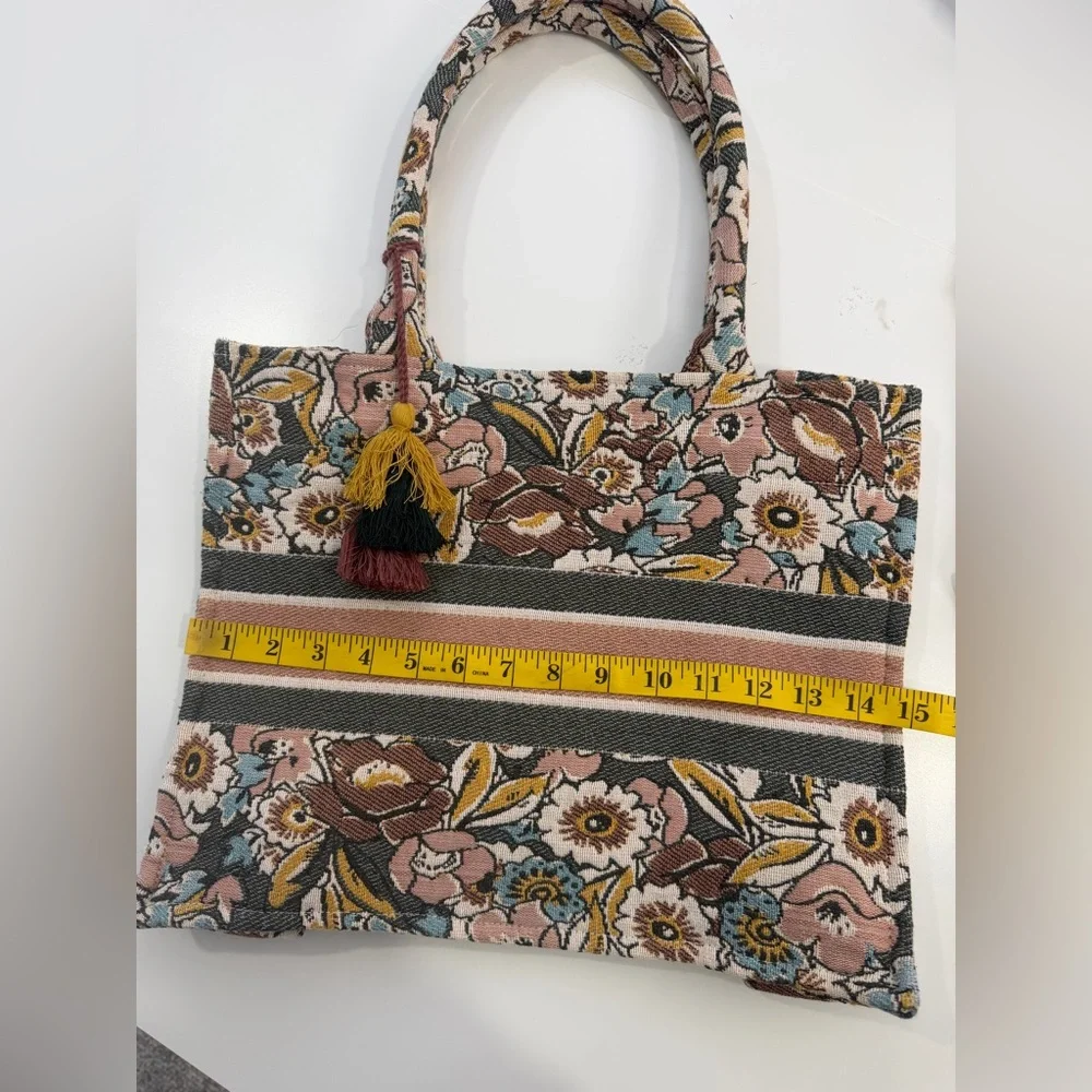 Nilani Floral Tote‎ Bag